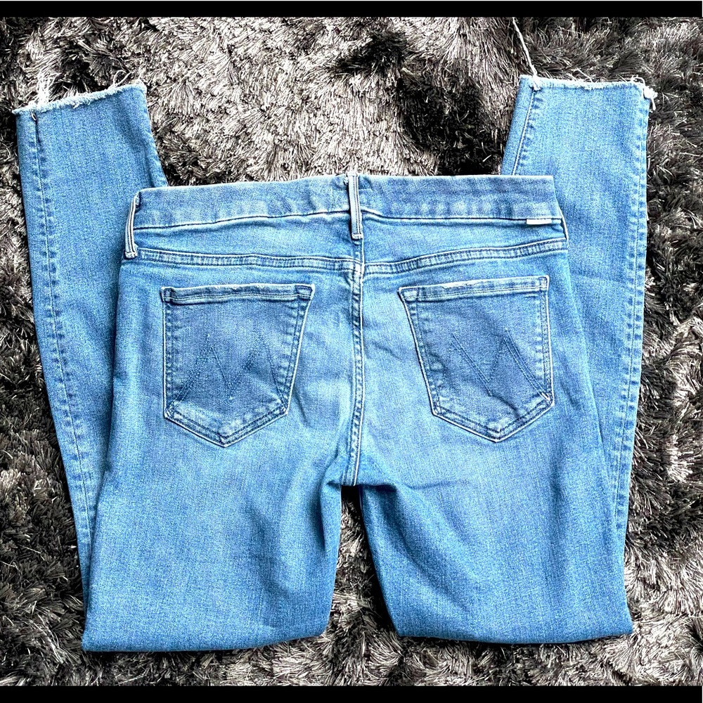 MOTHER Looker Ankle Fray Jeans